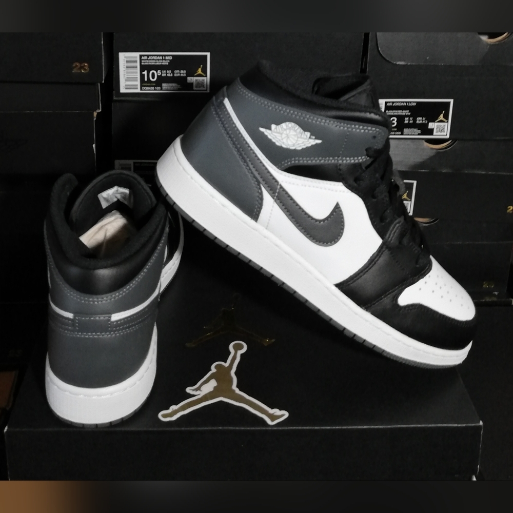 AIR JORDAN 1 MID BLACK-WHITE-IRON GRAY WOMEN'S US SIZE 8.5 BRAND NEW IN BOX